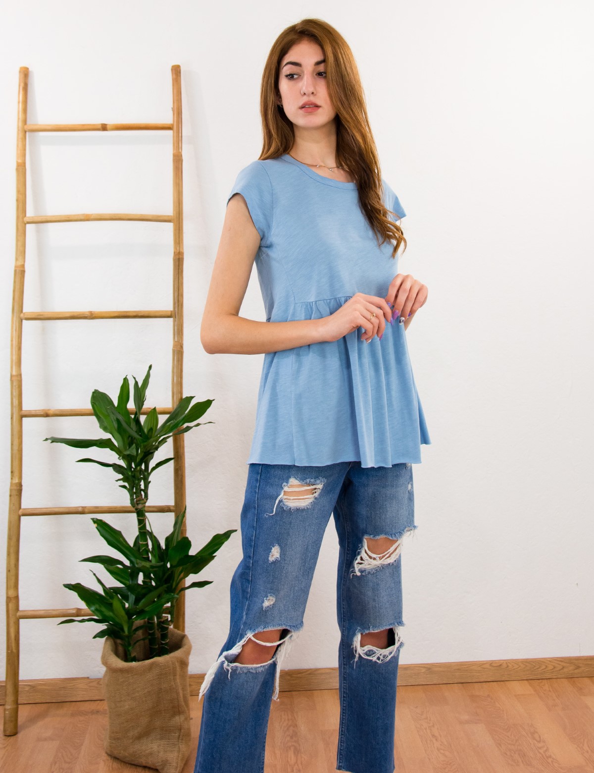 Lipsy γυναικεία γαλάζια κοντομάνικη μπλούζα με βολάν 1210059A